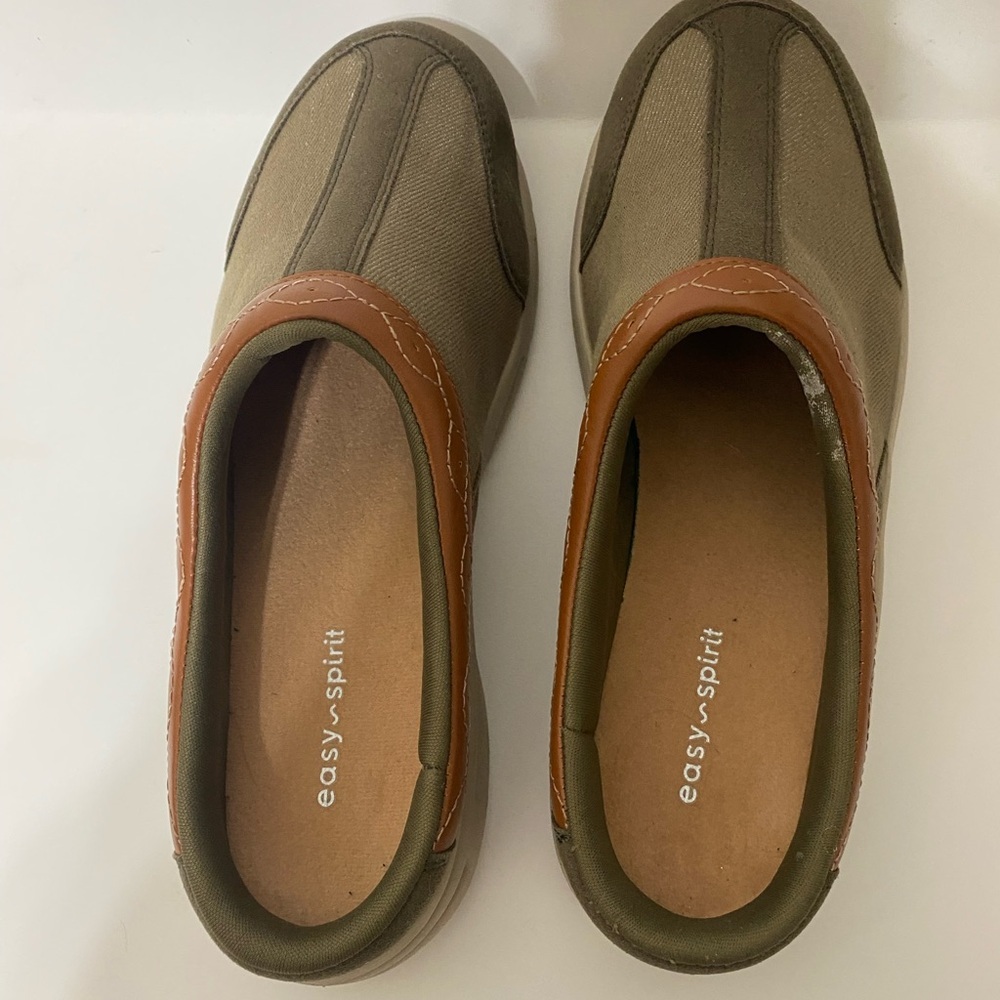 Easy Spirit Olive and Brown Slip-On Sneakers size 7.5